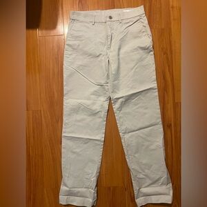 Gap Men's Modern Relaxed Straight White Khaki